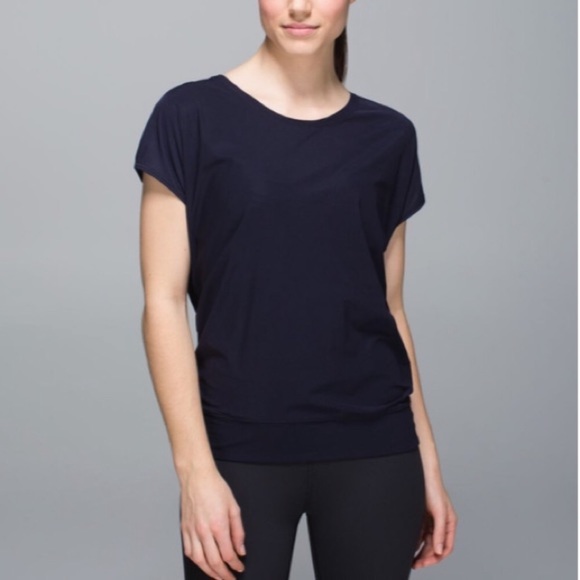 Lululemon If You’re Lucky tee size small - Picture 4 of 6